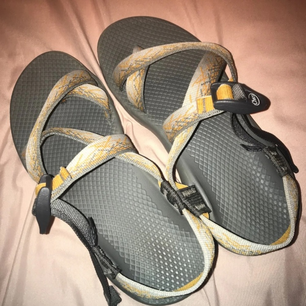 size 8 Chacos